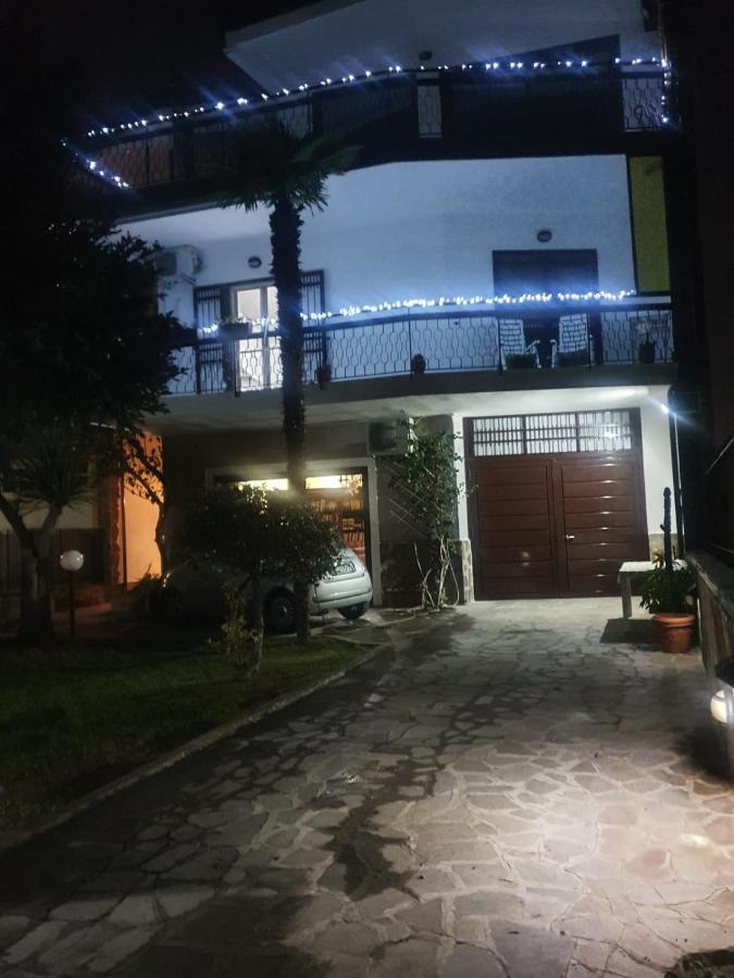 Ospitalita Il Noce Bed & Breakfast Brusciano Dış mekan fotoğraf