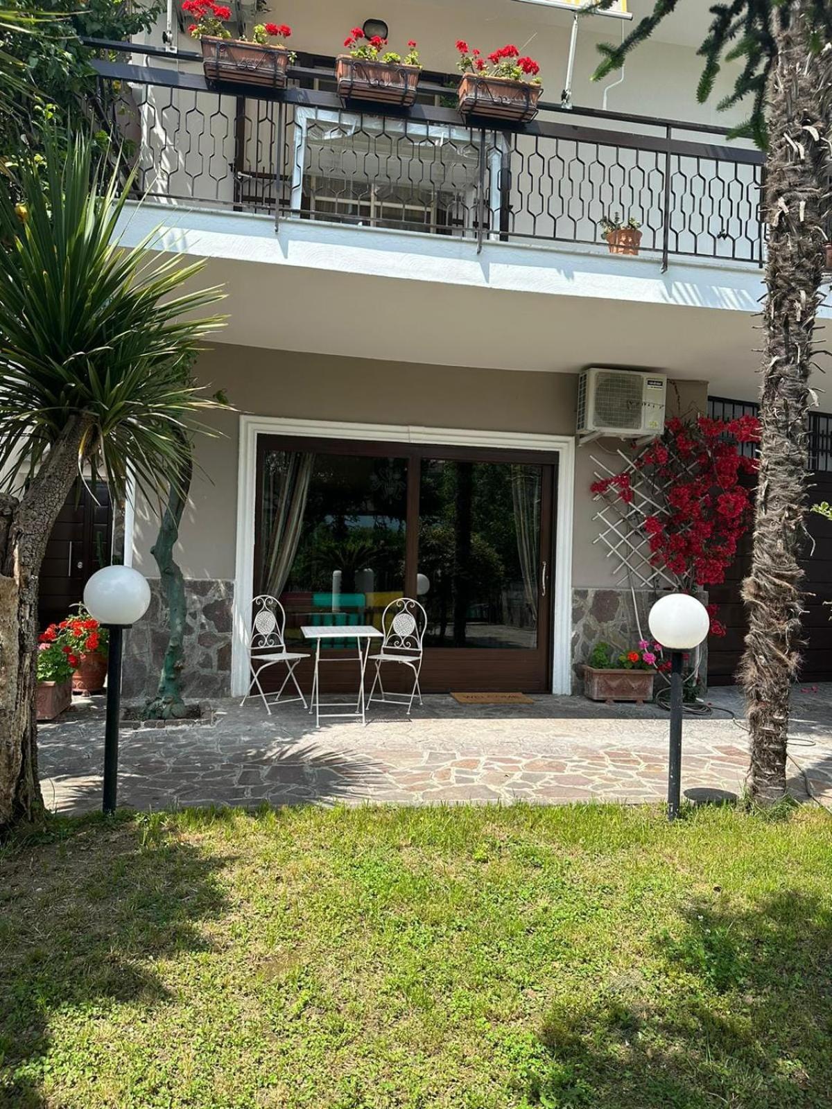 Ospitalita Il Noce Bed & Breakfast Brusciano Dış mekan fotoğraf